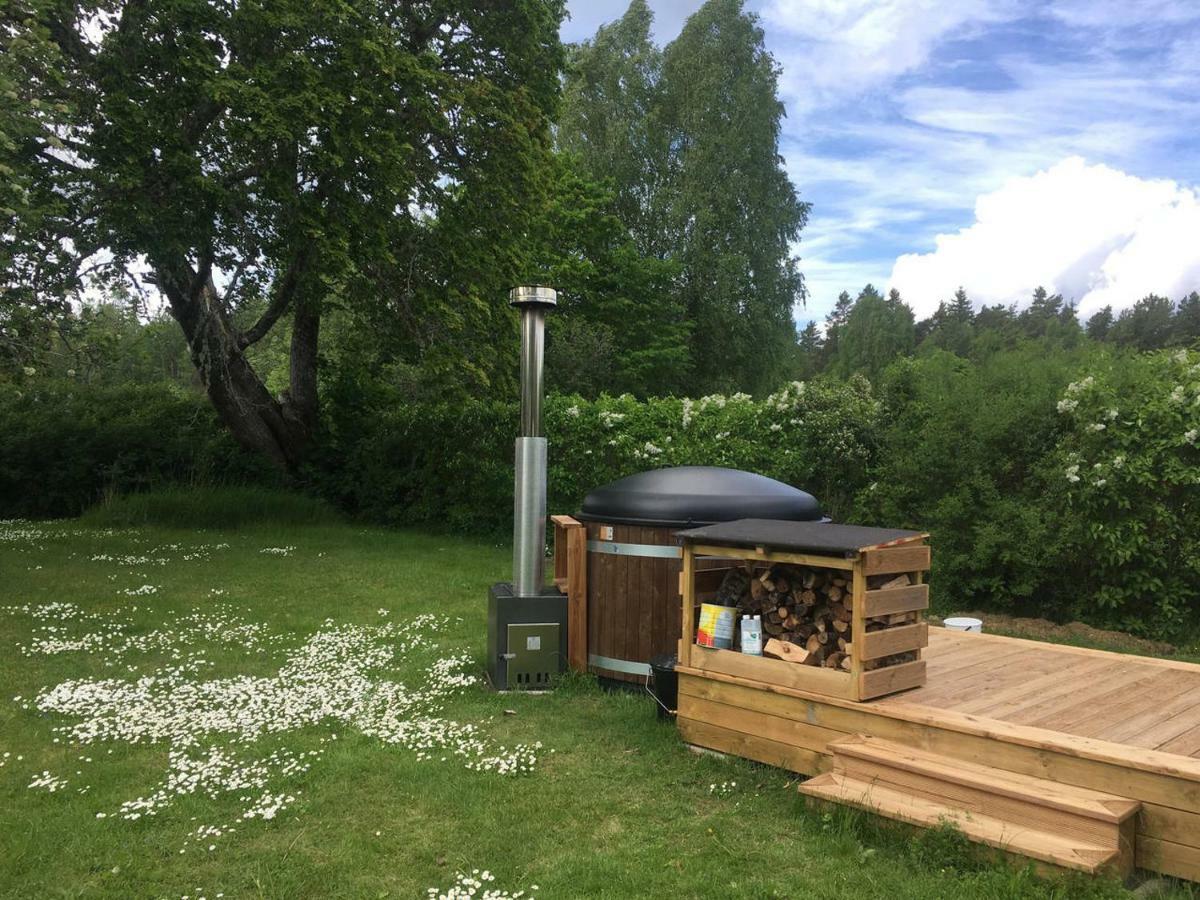 Sättraby Bed&Breakfast Norrtälje Exteriör bild